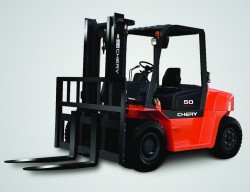 CHERY - CHERY FD50 5 TON 4,5 MT TRIPLEX DIESEL FORKLIFT